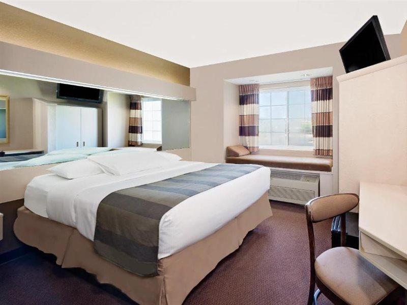 Microtel Inn & Suites By Wyndham Joplin Exterior foto