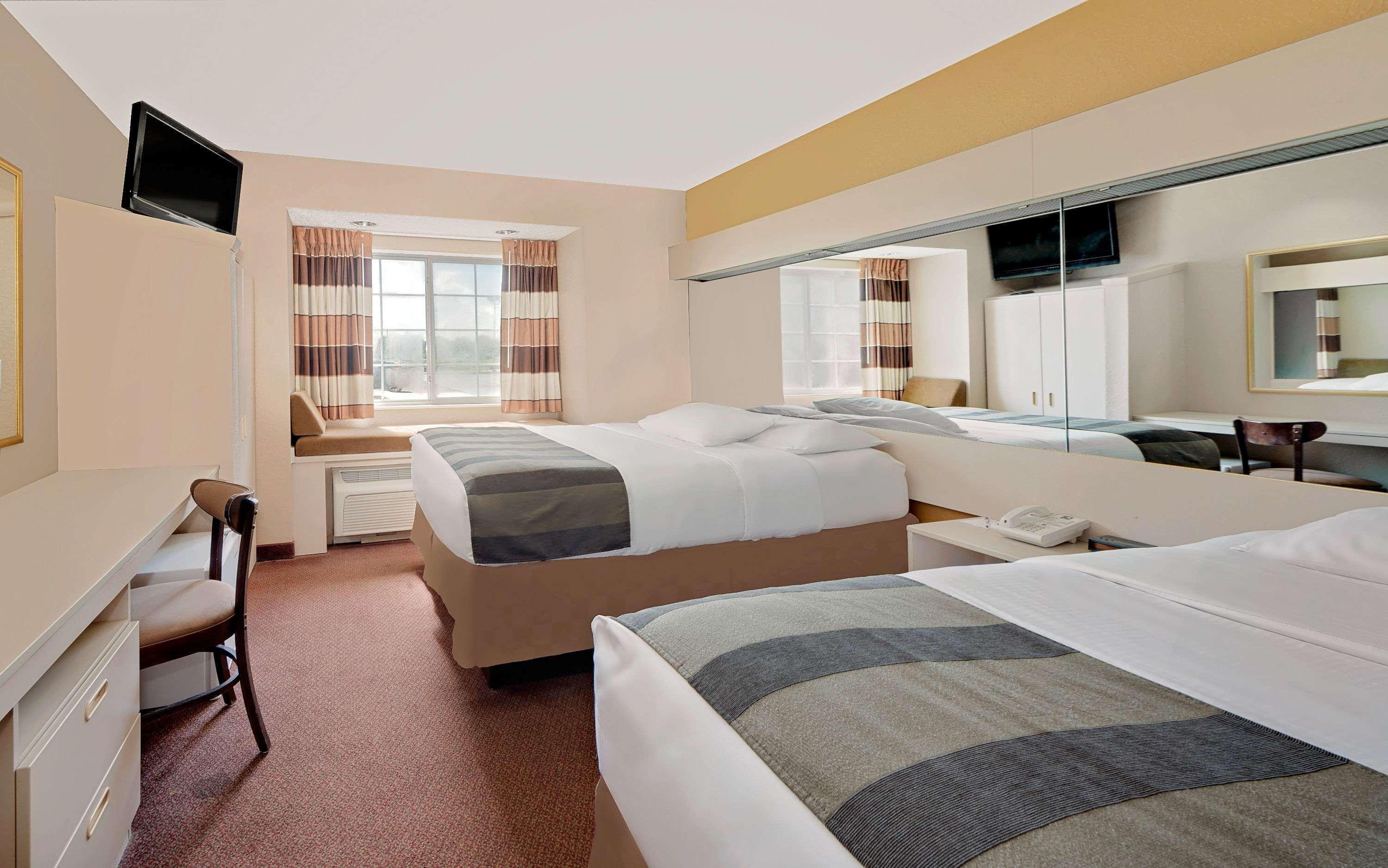 Microtel Inn & Suites By Wyndham Joplin Exterior foto